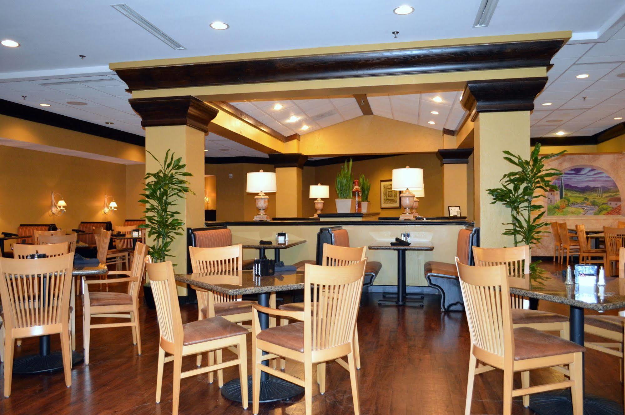 Red Lion Hotel ไฮพอยท์ ภายนอก รูปภาพ